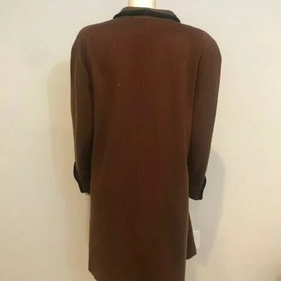 Designs by Projections Trench - Picture 5 of 7